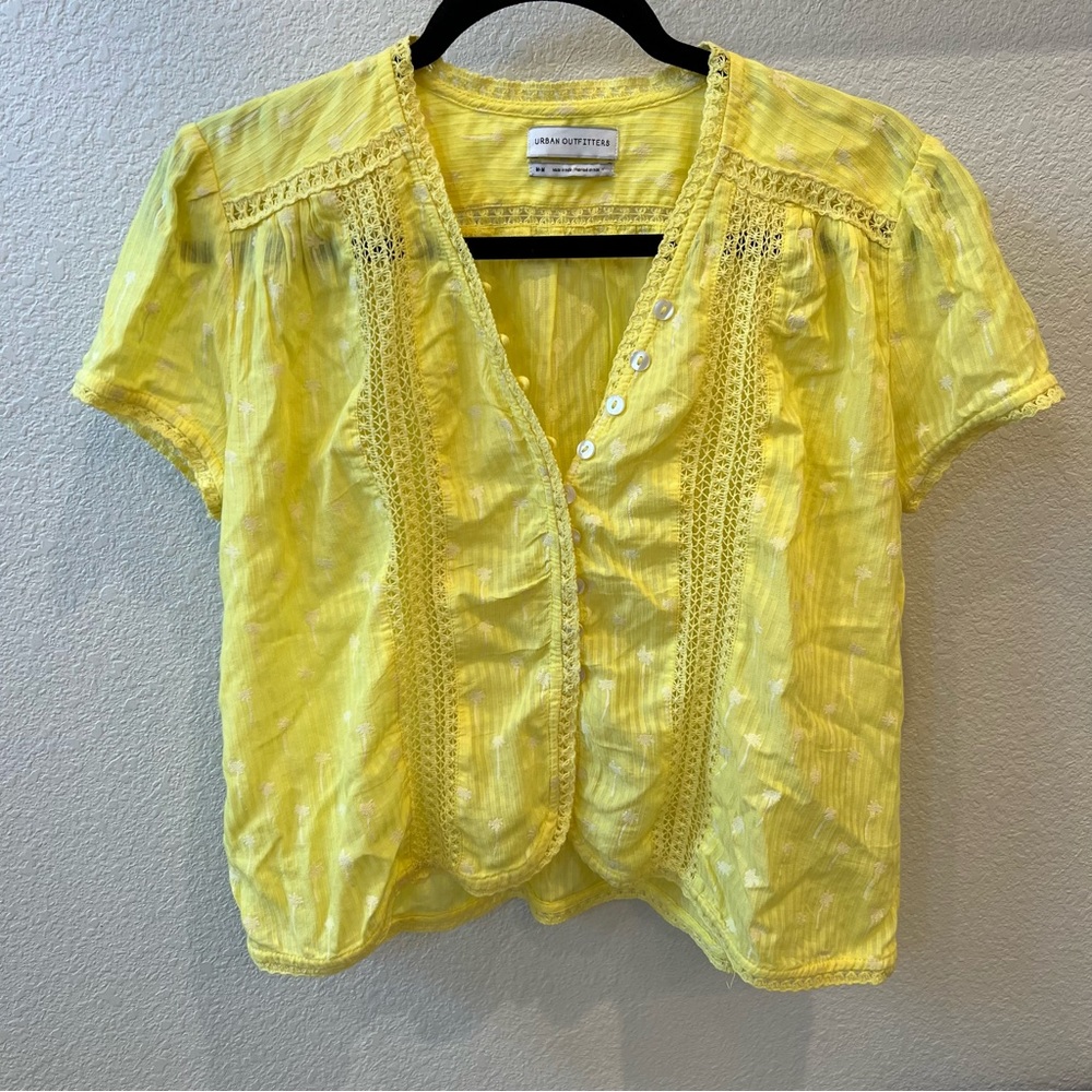 URBAN OUTFITTERS Yellow Short Sleeve Button Down Top - Picture 2 of 10